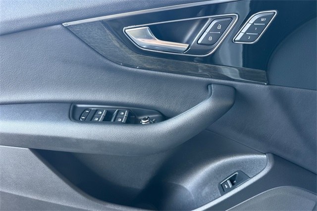 2018 Audi Q7 3.0T Premium Plus photo 10