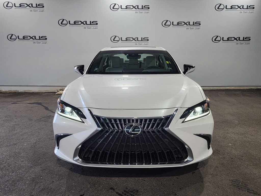 2025 Lexus ES 350 photo 2