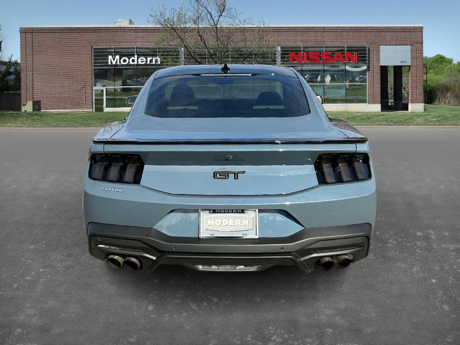 2024 Ford Mustang GT Premium photo 3