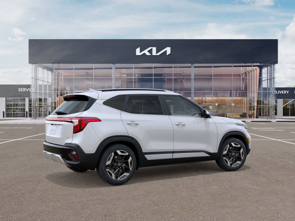 2026 Kia Seltos SX photo 5