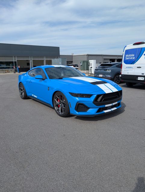 2025 Ford Mustang Shelby GT photo 3