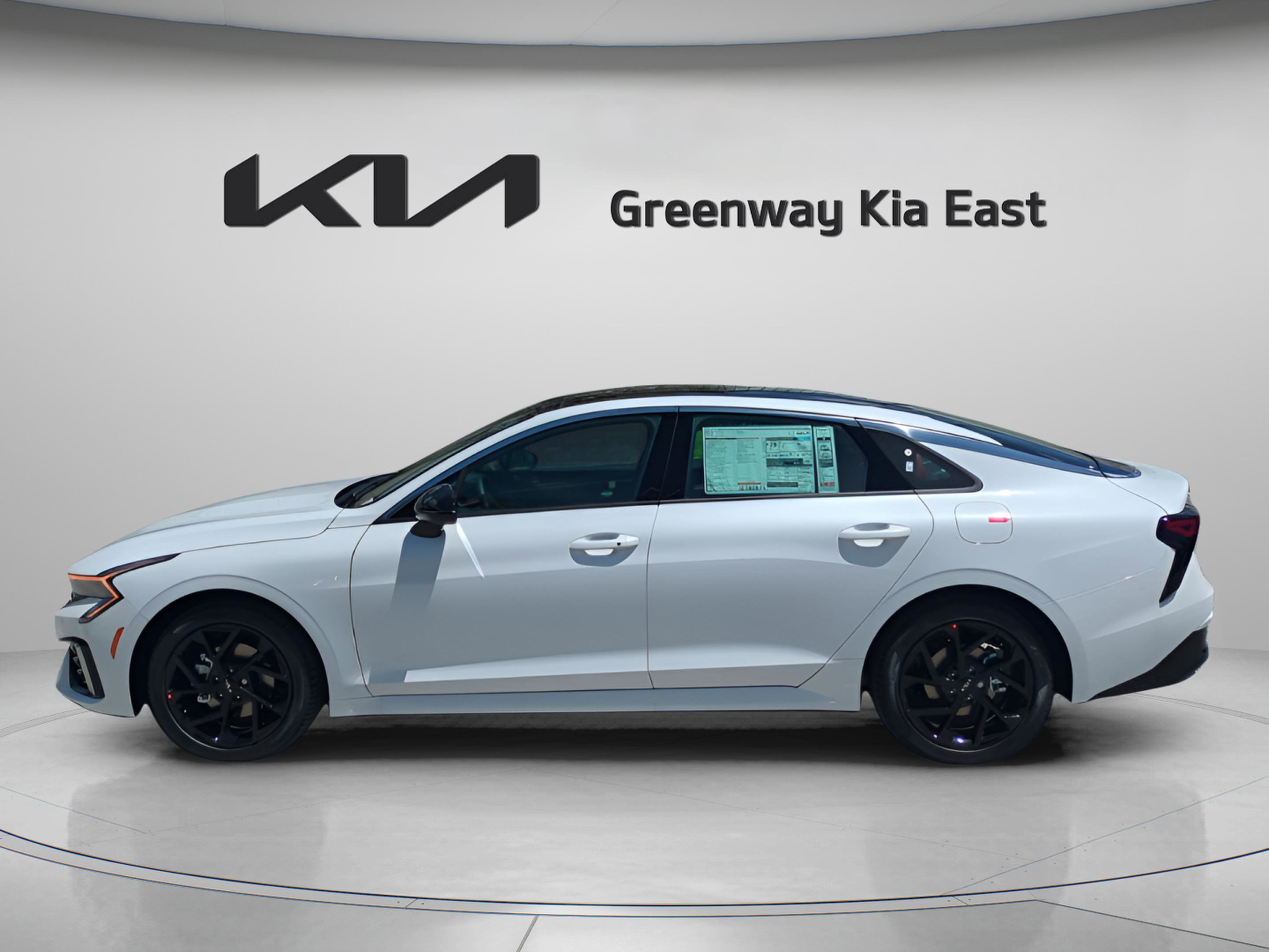2026 Kia K5 GT-Line photo 4