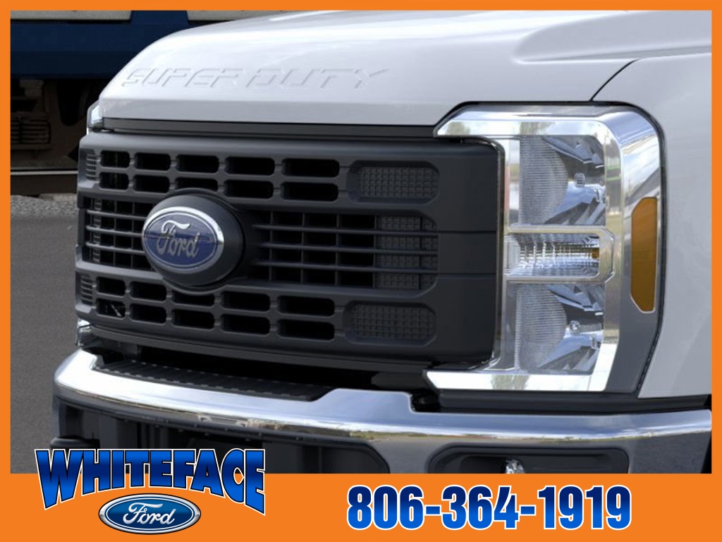 2025 Ford F-350 XL photo 14