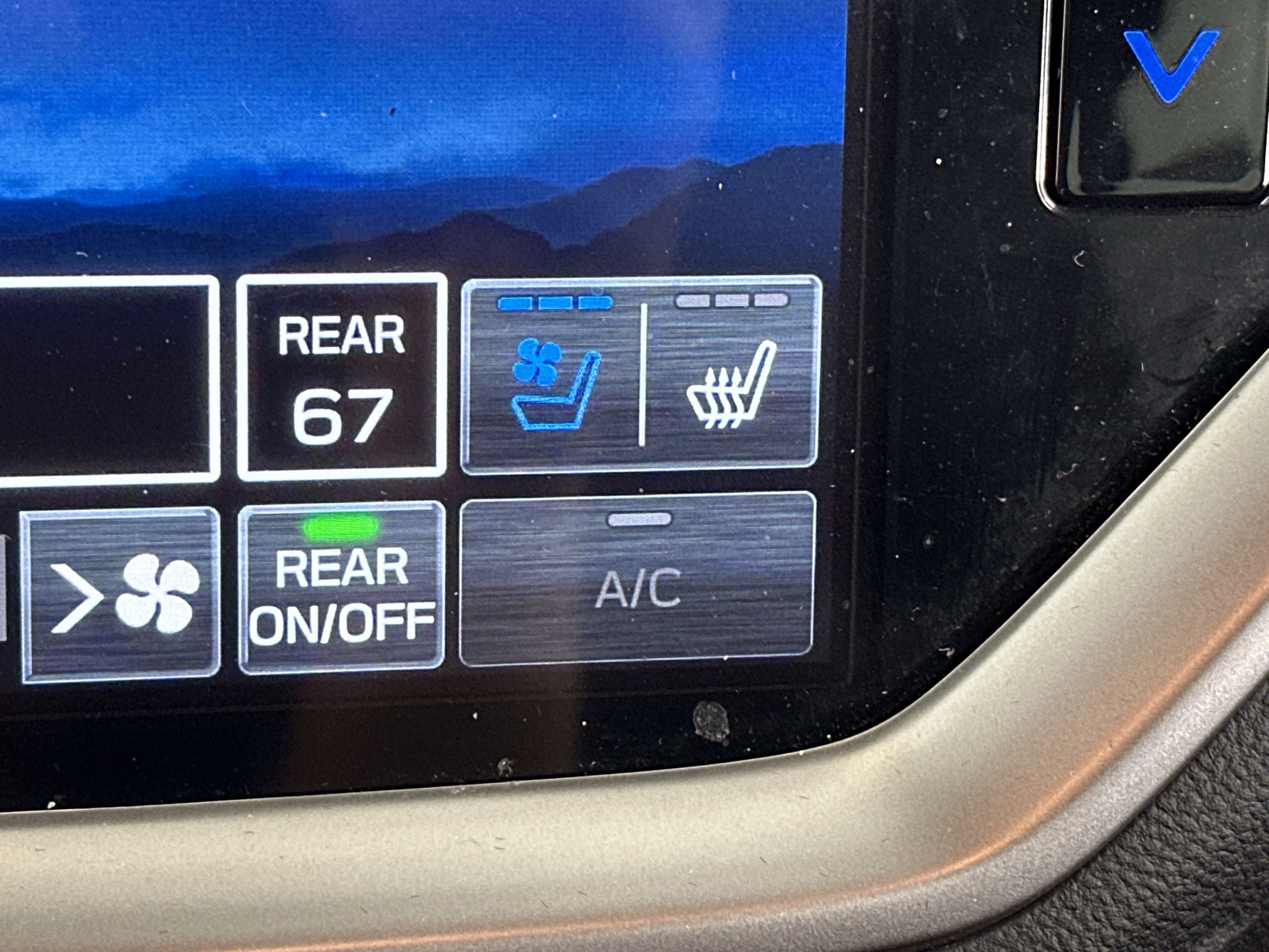 2024 Subaru Ascent Touring photo 8