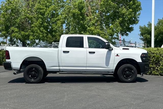 2025 Ram 2500 Tradesman photo 3