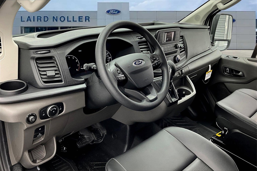 2025 Ford Transit Cargo Van photo 7
