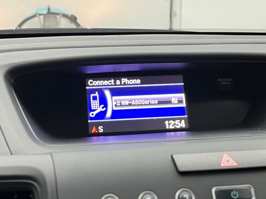 2016 Honda CR-V LX photo 4