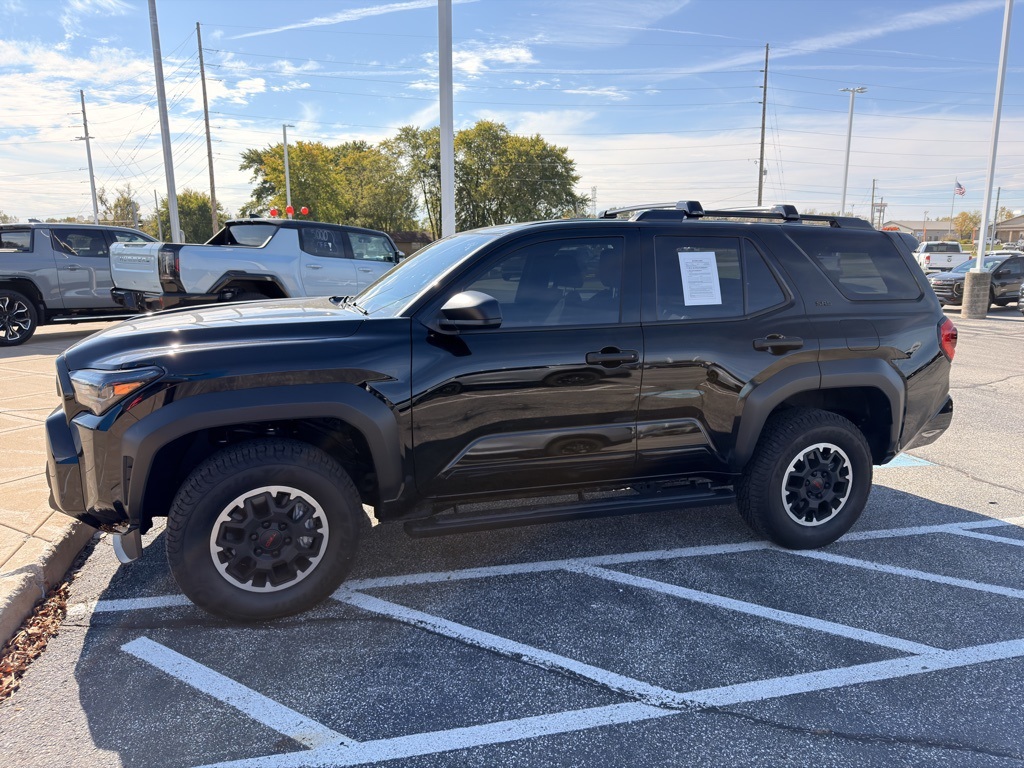 2025 Toyota 4Runner SR5 photo 2