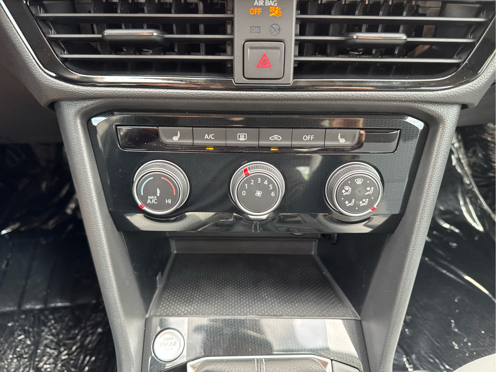 2025 Volkswagen Taos S photo 23