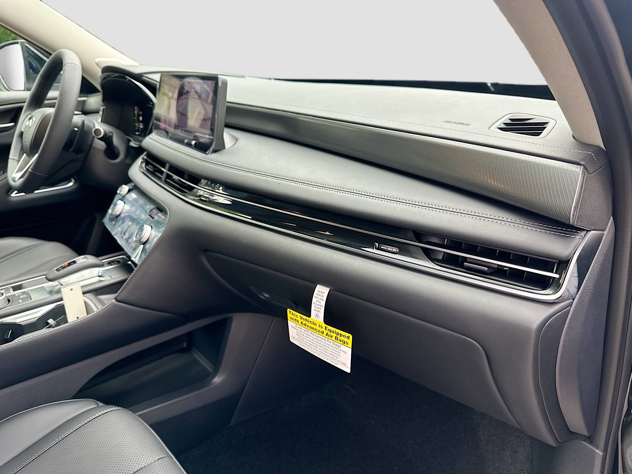 2026 Infiniti QX60 Luxe photo 25