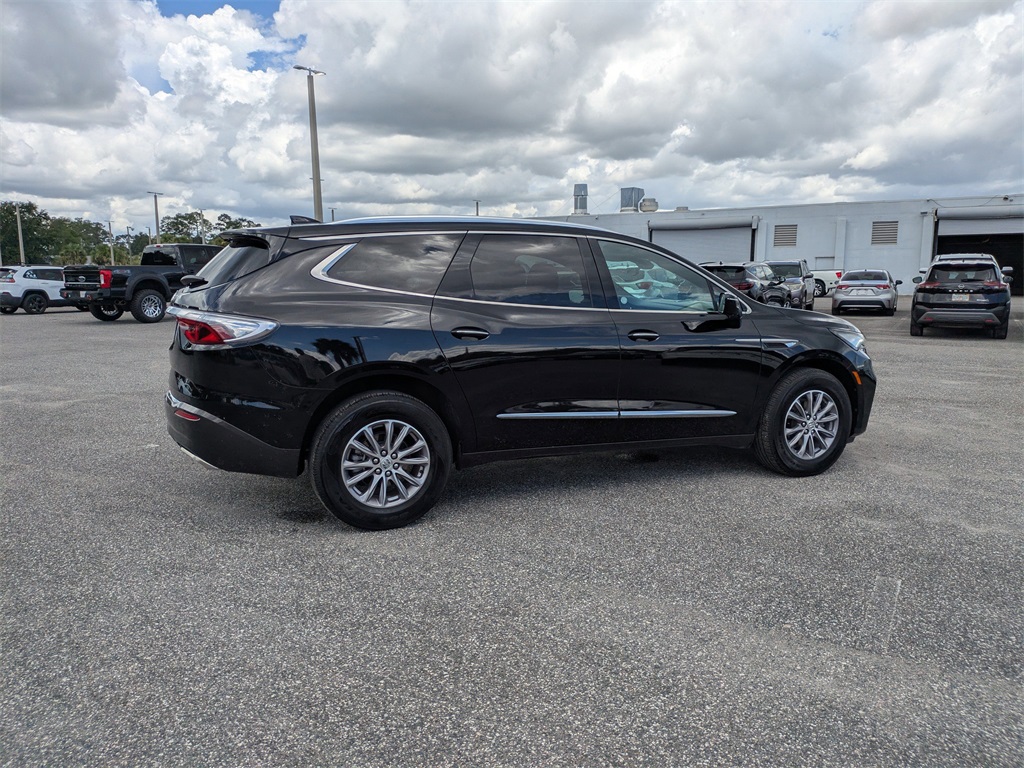 2024 Buick Enclave Premium photo 3