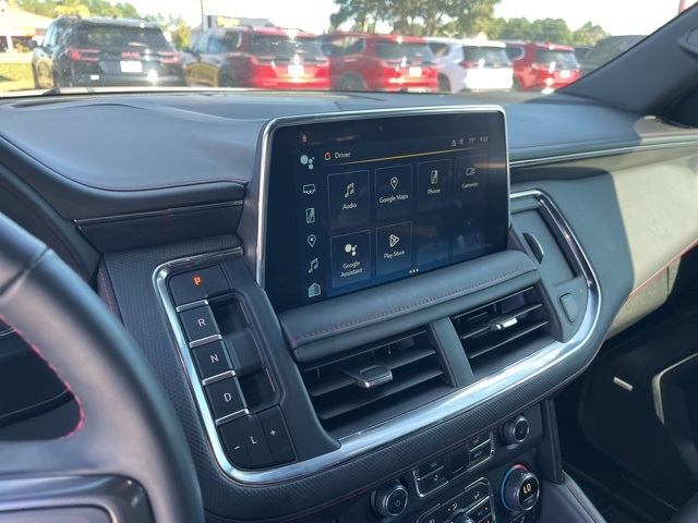 2024 Chevrolet Suburban RST photo 21