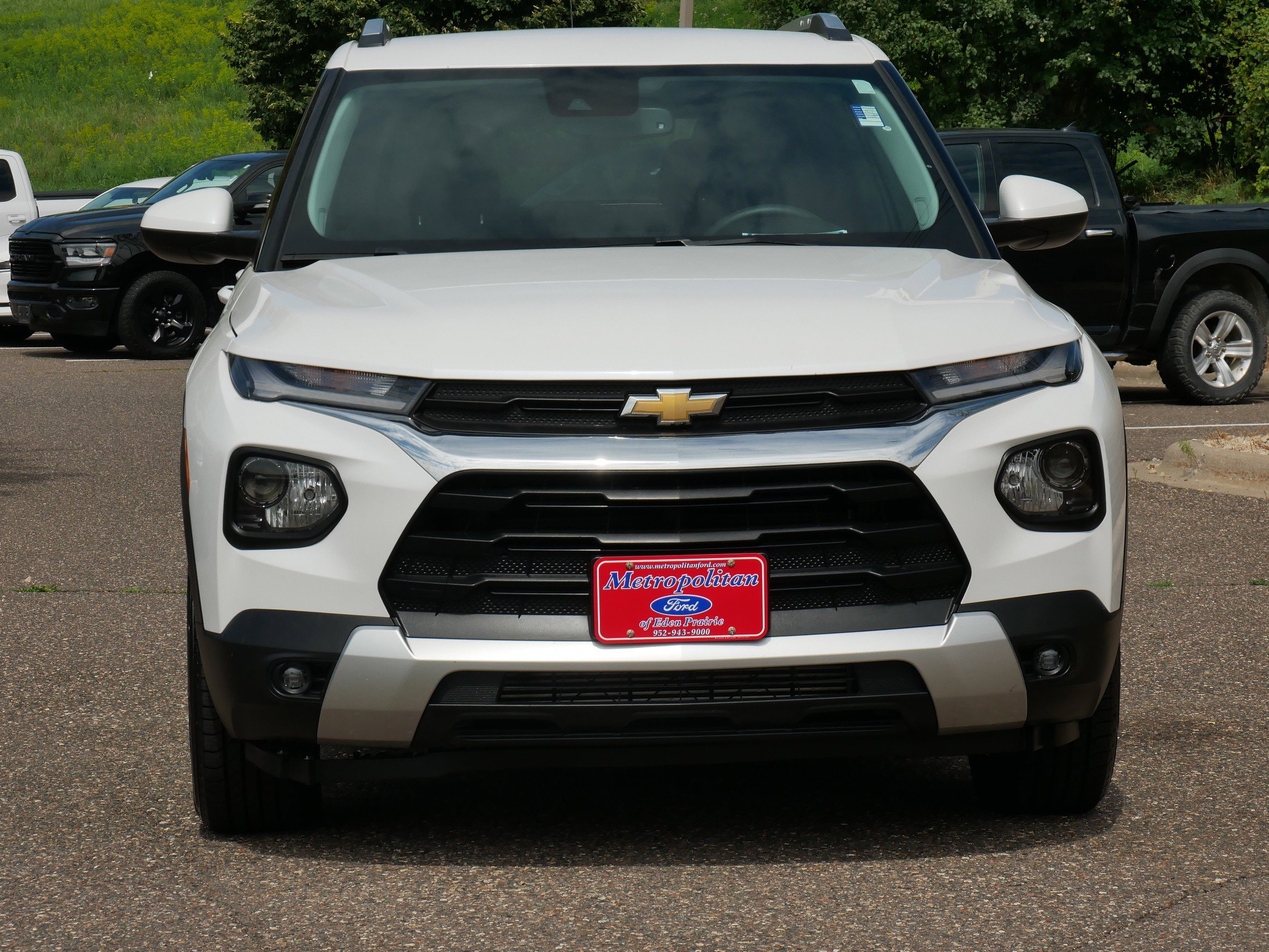 Used 2022 Chevrolet Trailblazer LT with VIN KL79MRSL8NB007178 for sale in Eden Prairie, Minnesota