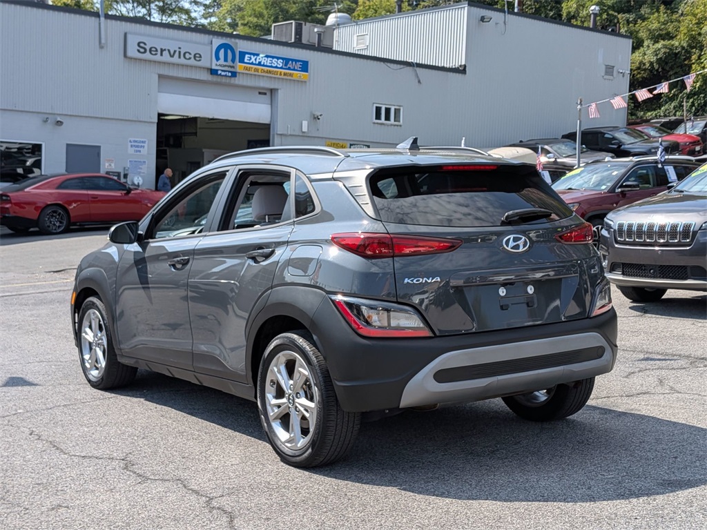 2023 Hyundai Kona SEL photo 3