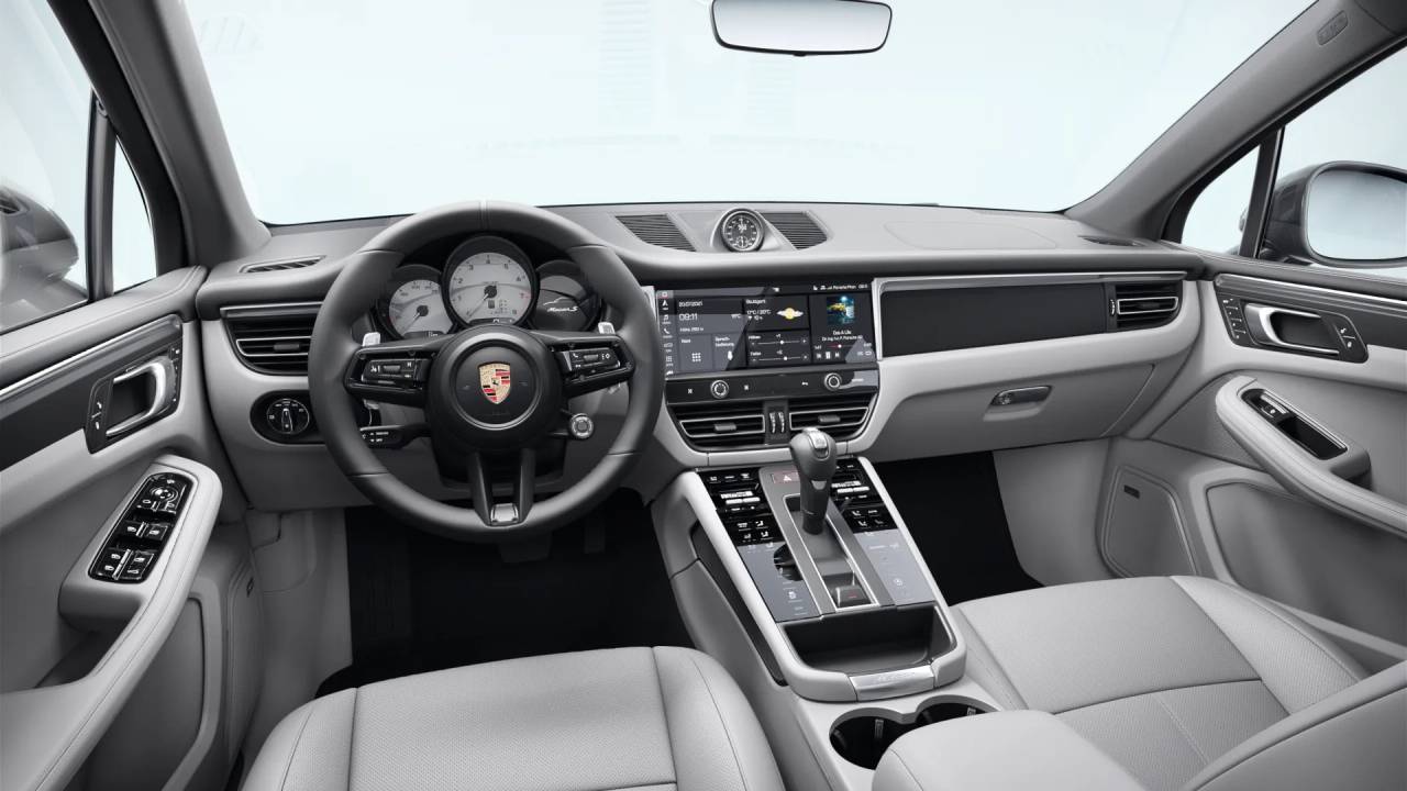 2026 Porsche Macan S photo 10