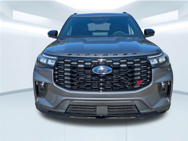 2025 Ford Explorer ST photo 8