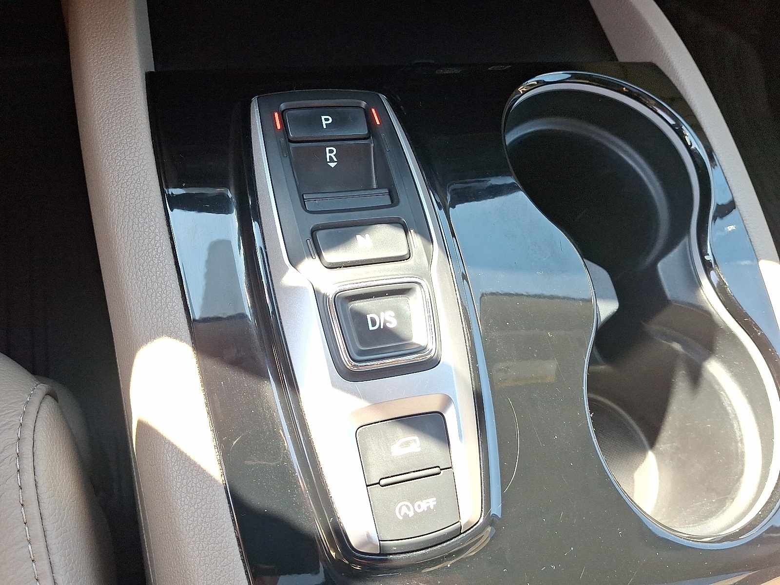 2022 Honda Pilot Touring photo 18