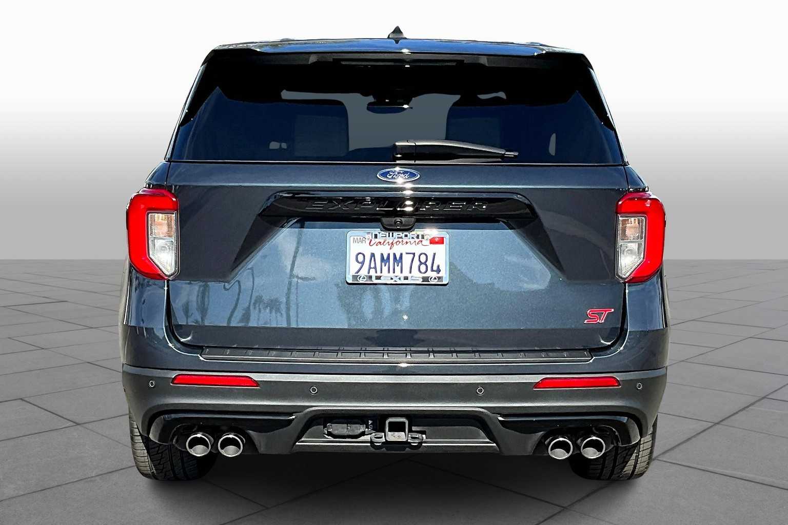 2022 Ford Explorer ST photo 4