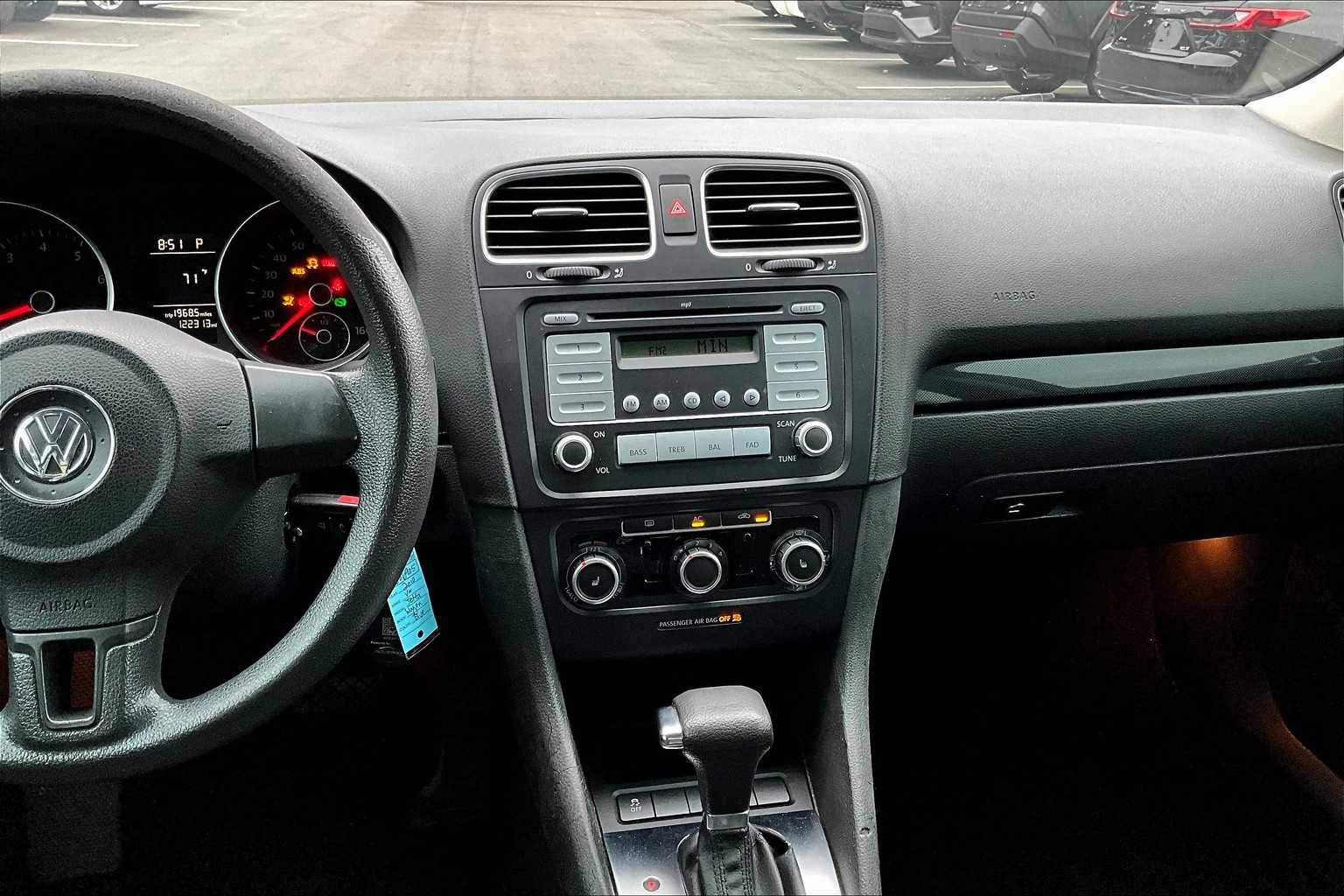 2010 Volkswagen Jetta SportWagen 2.5 S photo 6