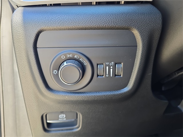 2025 Jeep Grand Cherokee Laredo X photo 21