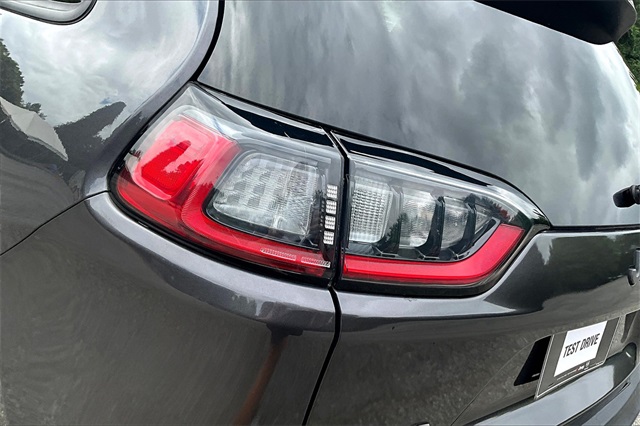 2020 Jeep Cherokee Trailhawk photo 18