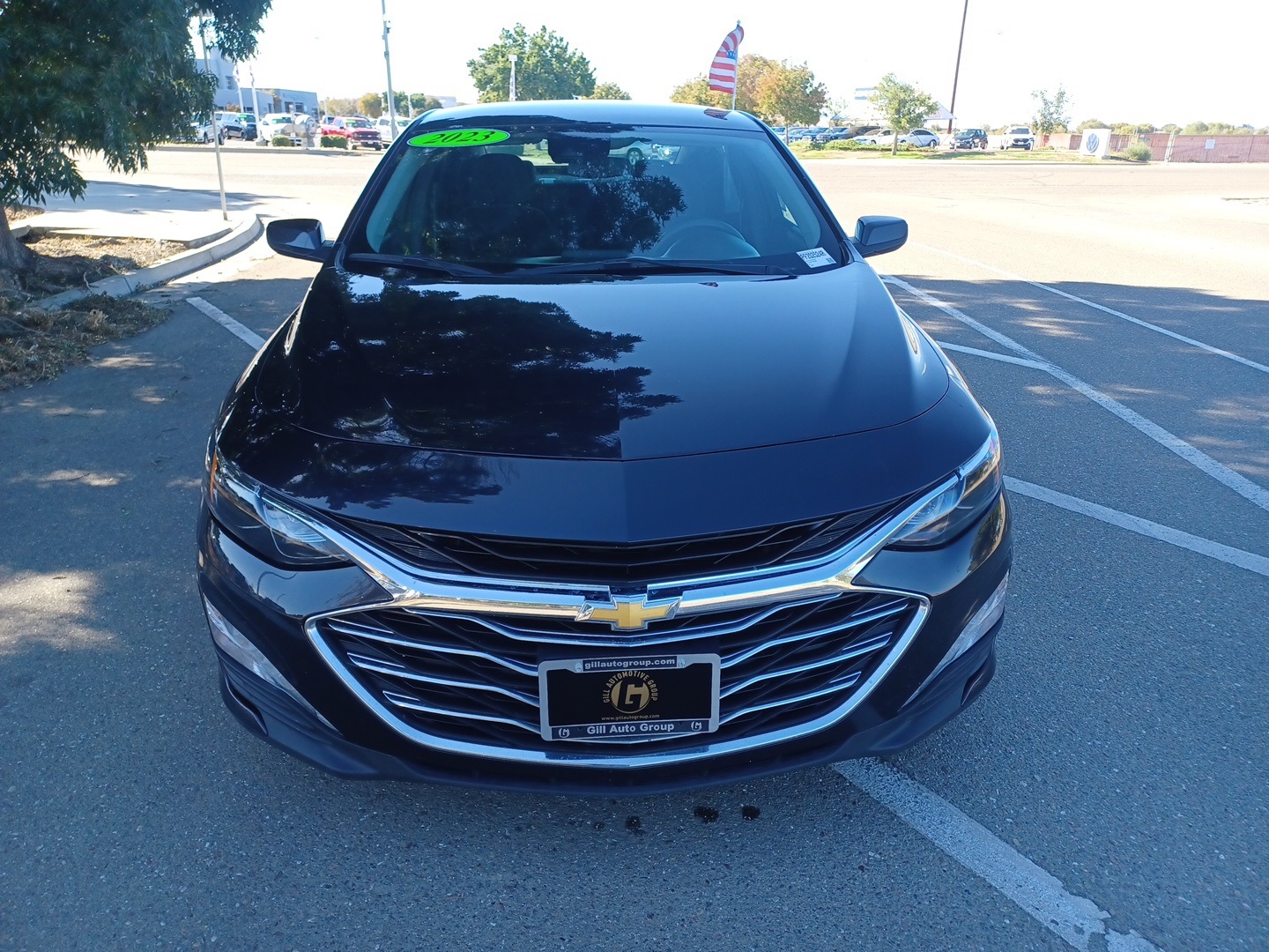2023 Chevrolet Malibu 1LT photo 2