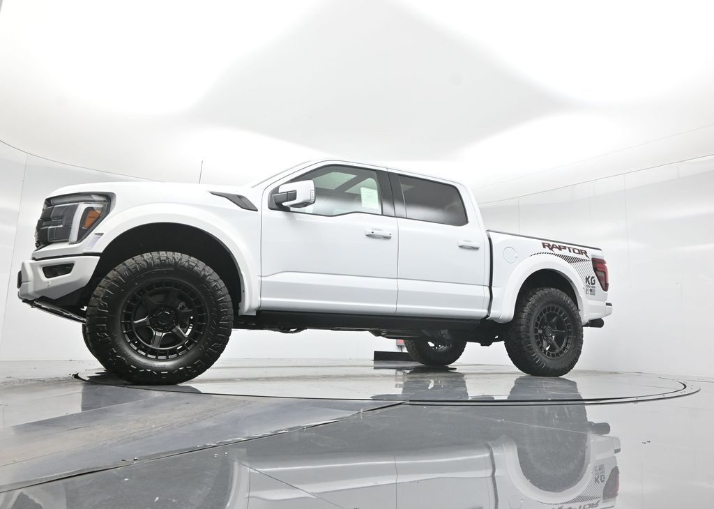 2025 Ford F-150 Raptor photo 57