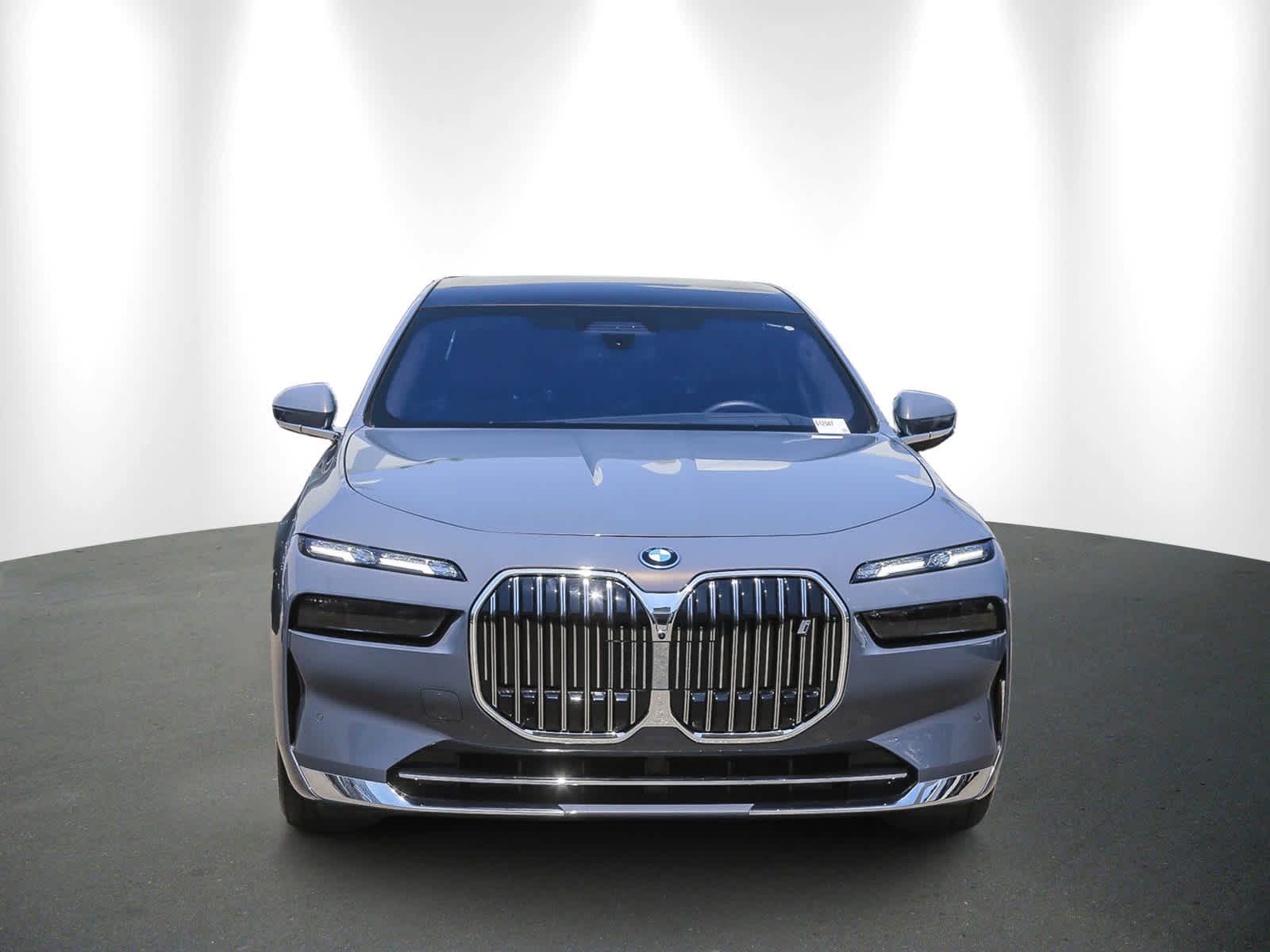 Used 2025 BMW i7 xDrive60 with VIN WBY53EJ04SCU65048 for sale in Glendale, CA