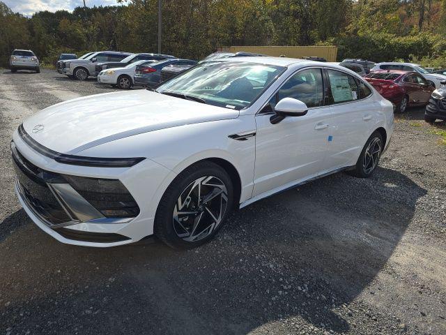 2026 Hyundai Sonata SEL's photo