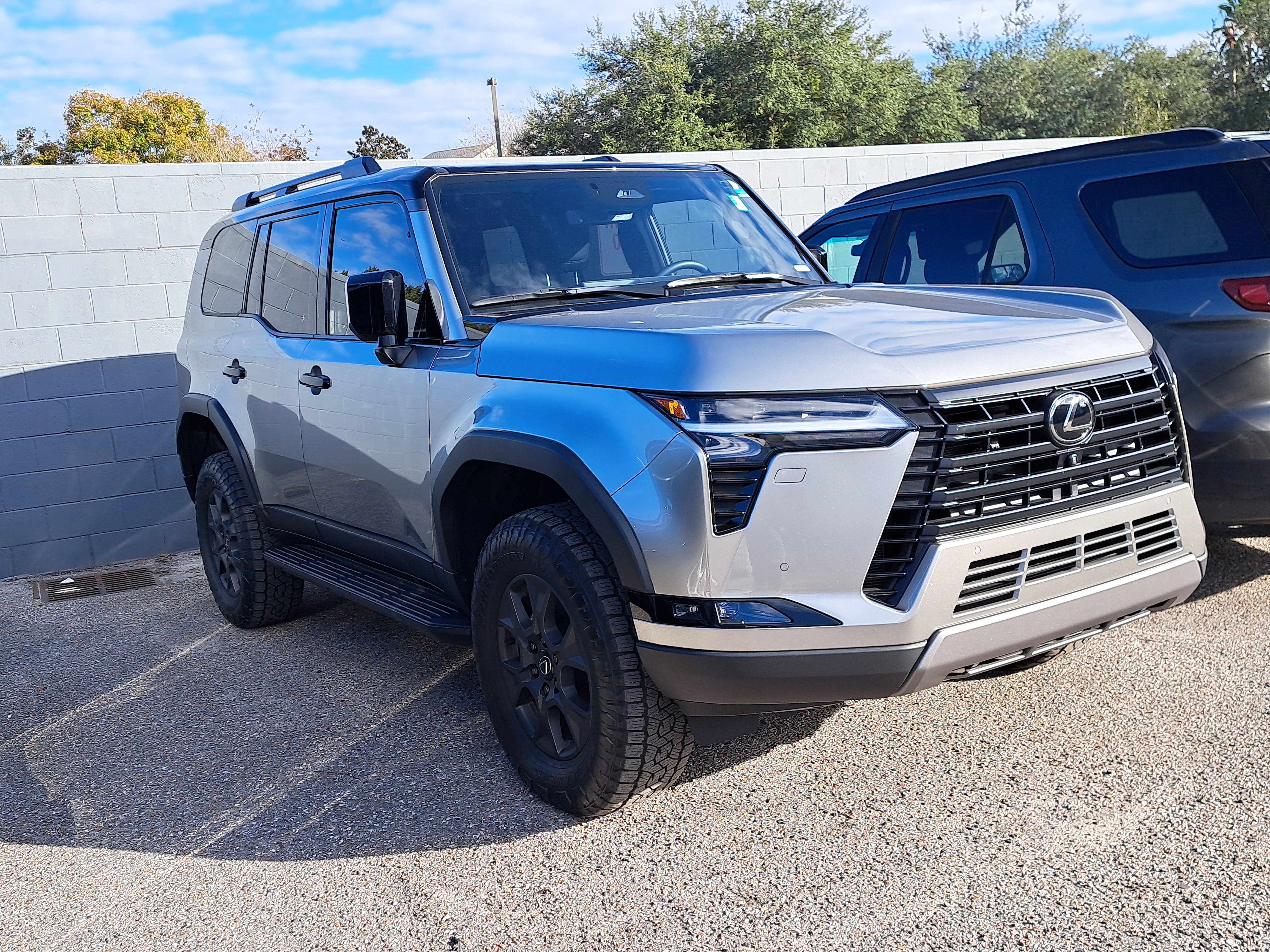 2025 Lexus GX Overtrail's photo