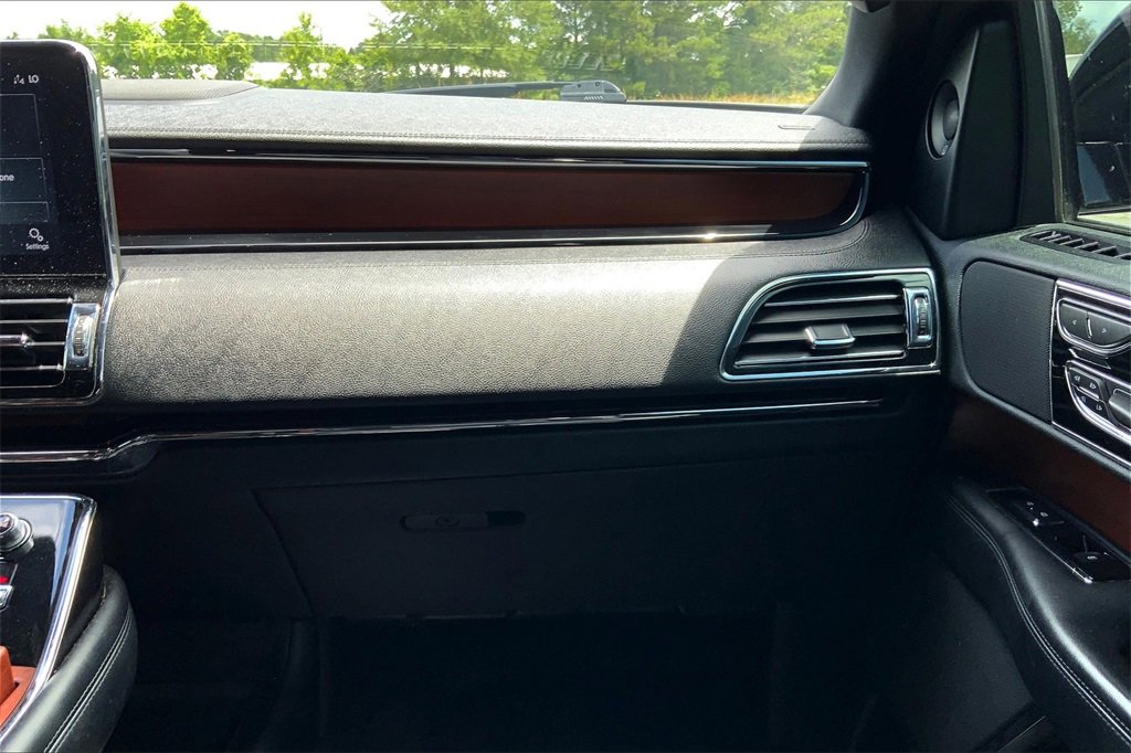 2020 Lincoln Navigator Reserve photo 16