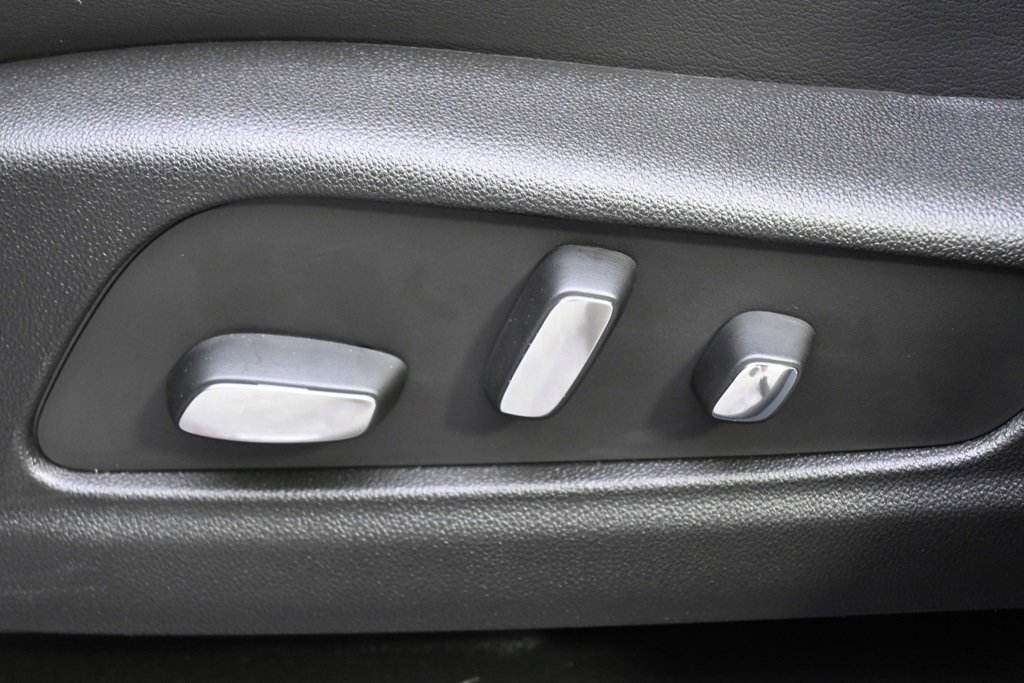 2025 Cadillac XT5 Sport photo 12