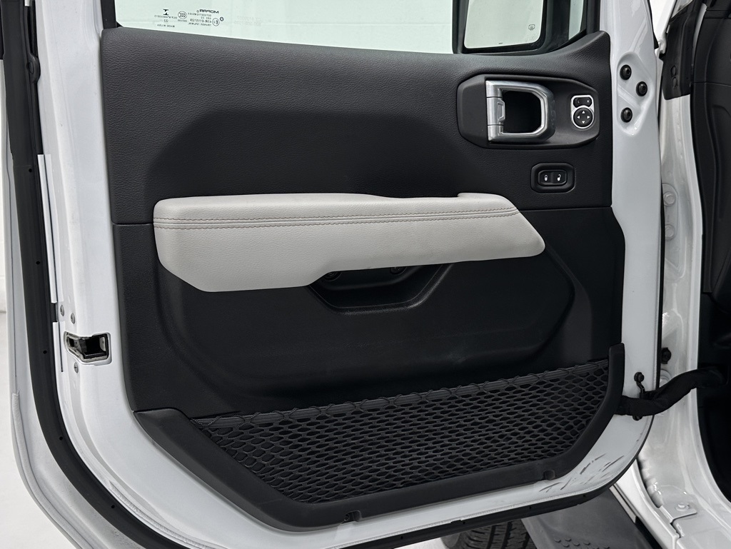 2022 Jeep Wrangler Unlimited Sahara High Altitude 4xe photo 22