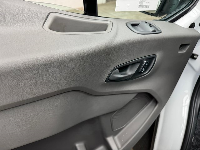 2025 Ford Transit Cargo Van photo 9
