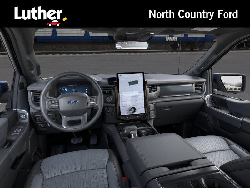 2025 Ford F-150 Lightning Lariat photo 9