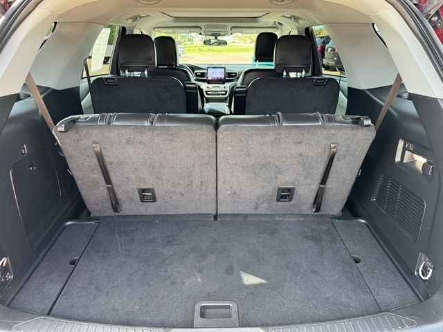 2023 Ford Explorer XLT photo 4