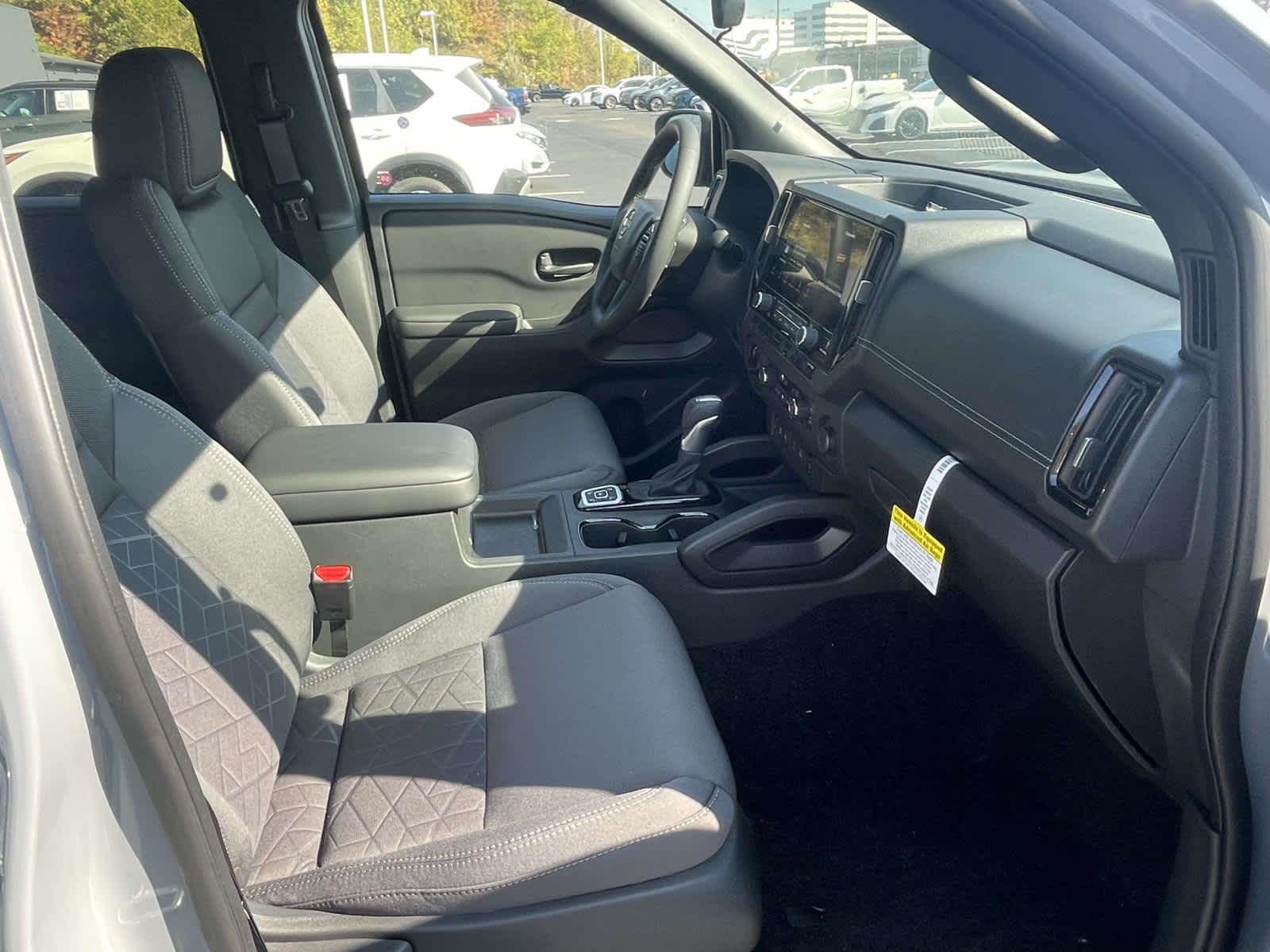 2026 Nissan Frontier SV photo 18