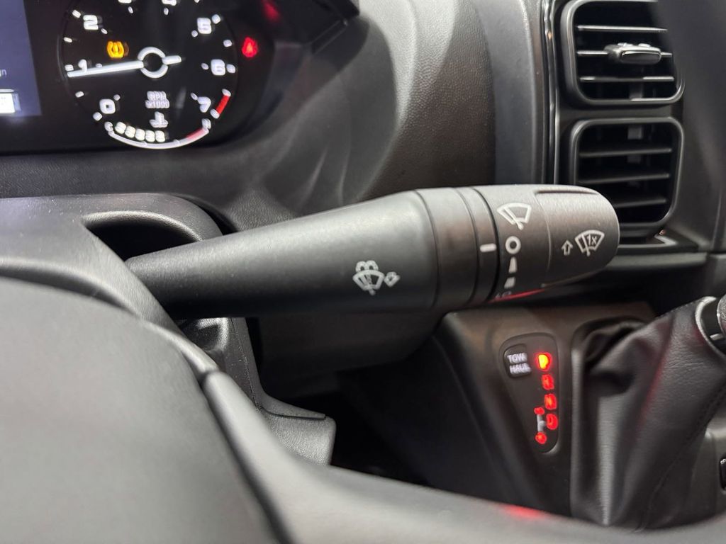 2024 Ram 3500 Tradesman photo 16