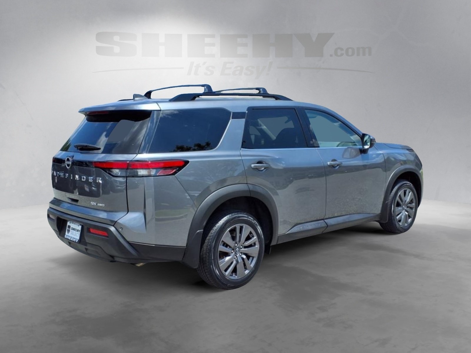 2023 Nissan Pathfinder SV photo 3