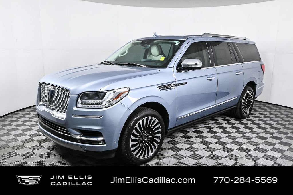 2019 Lincoln Navigator Black Label's photo