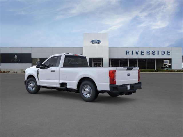 2025 Ford F-250 XL photo 4