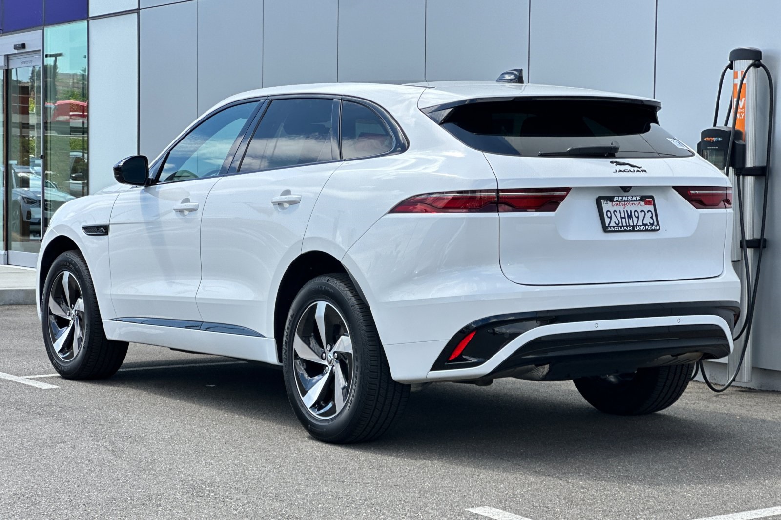 2025 Jaguar F-PACE P250 R-Dynamic S photo 4