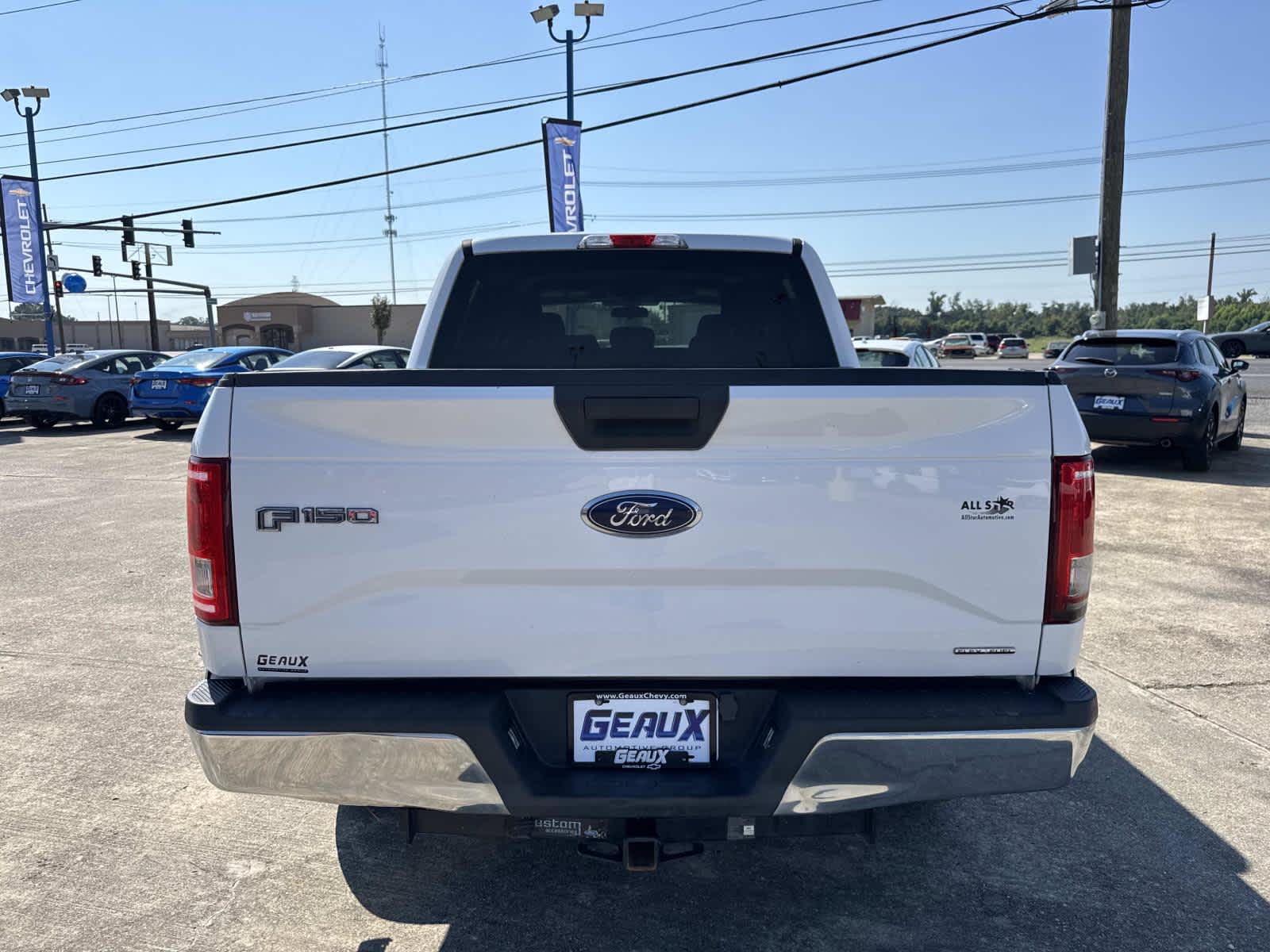 2015 Ford F-150 XLT photo 12