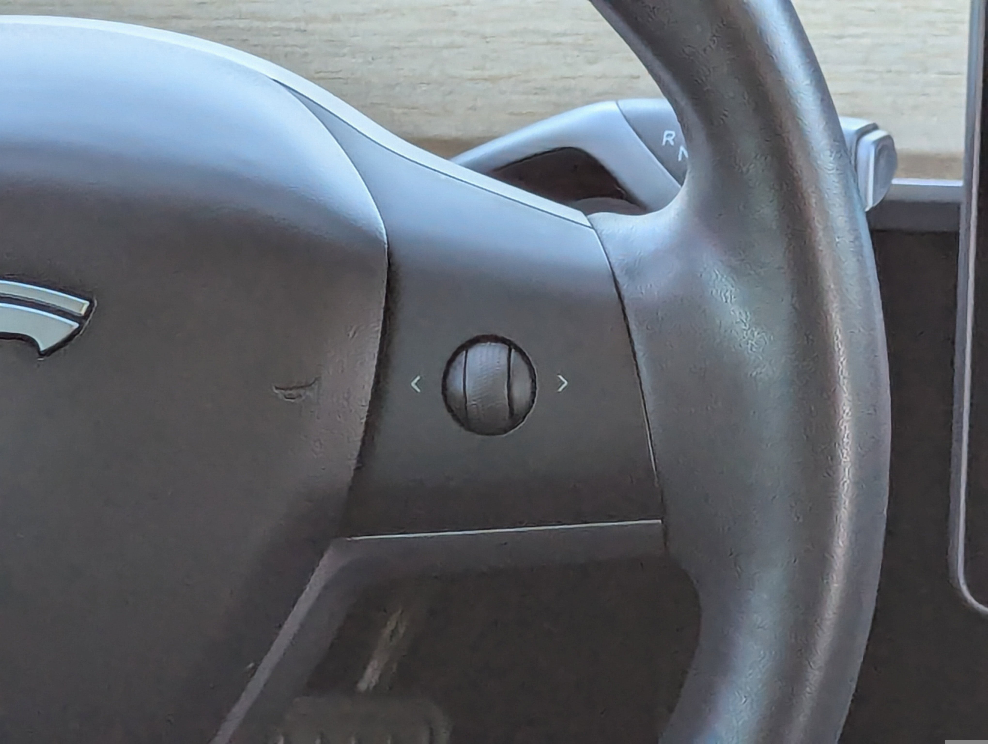 2020 Tesla Model 3 Standard Range Plus photo 6