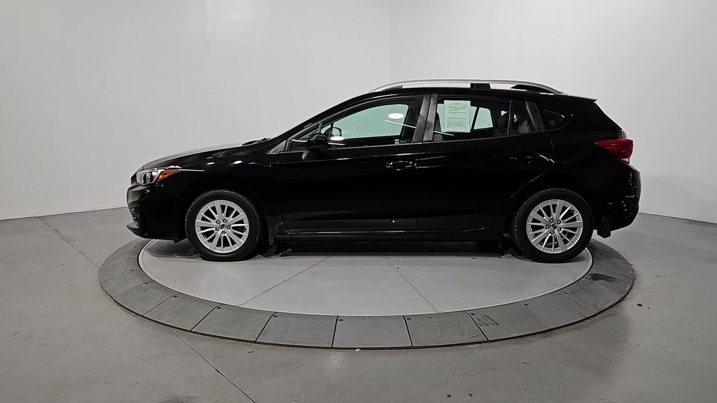 2018 Subaru Impreza 2.0i Premium photo 2