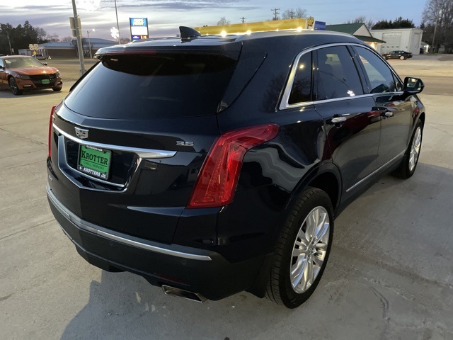 2017 Cadillac XT5 Premium Luxury photo 4