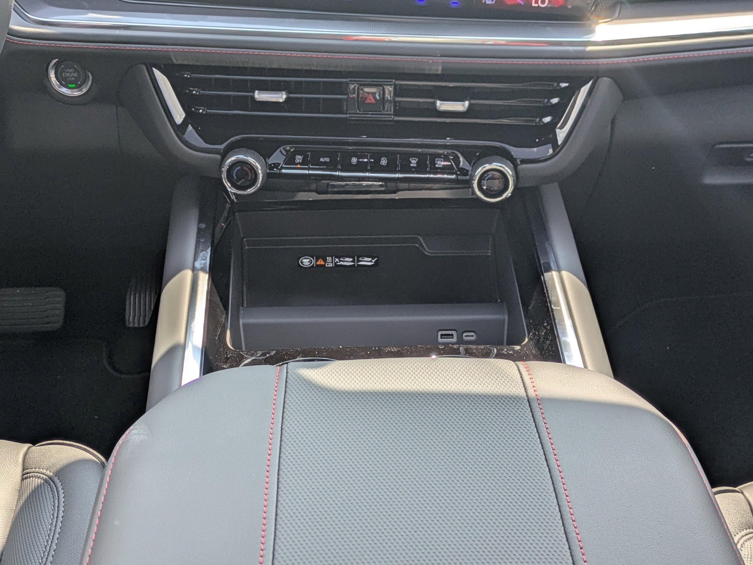 2026 Chevrolet Suburban RST photo 20