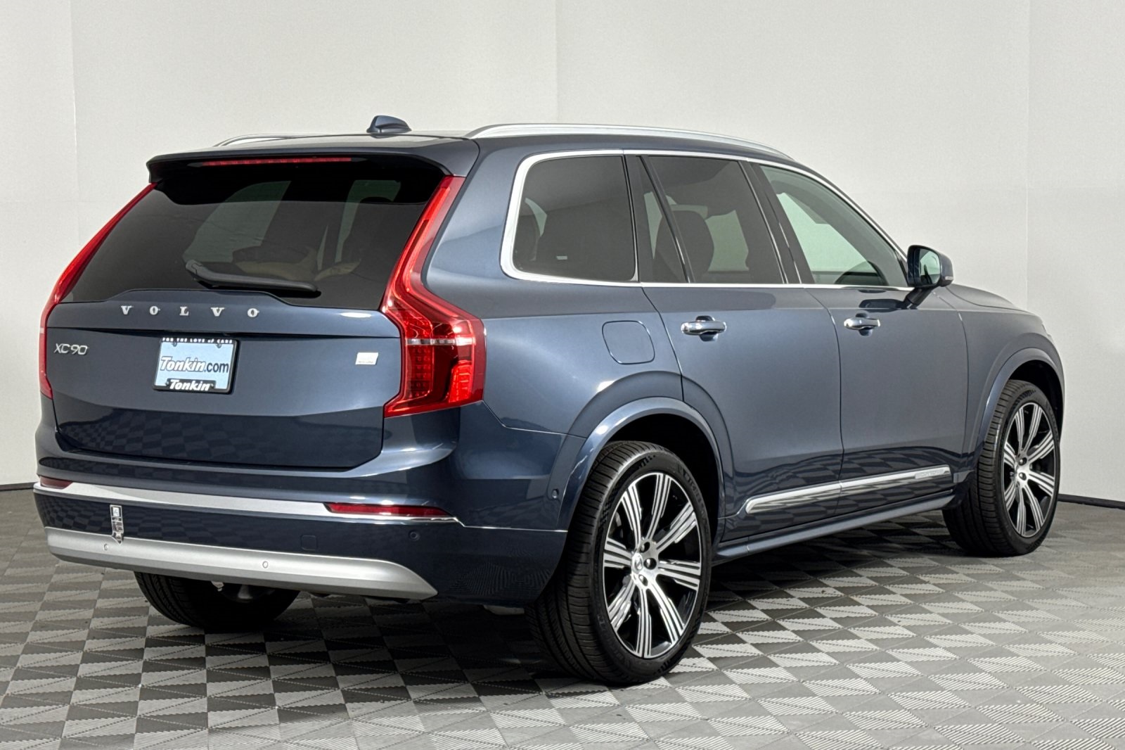 2022 Volvo XC90 Recharge T8 Inscription photo 4