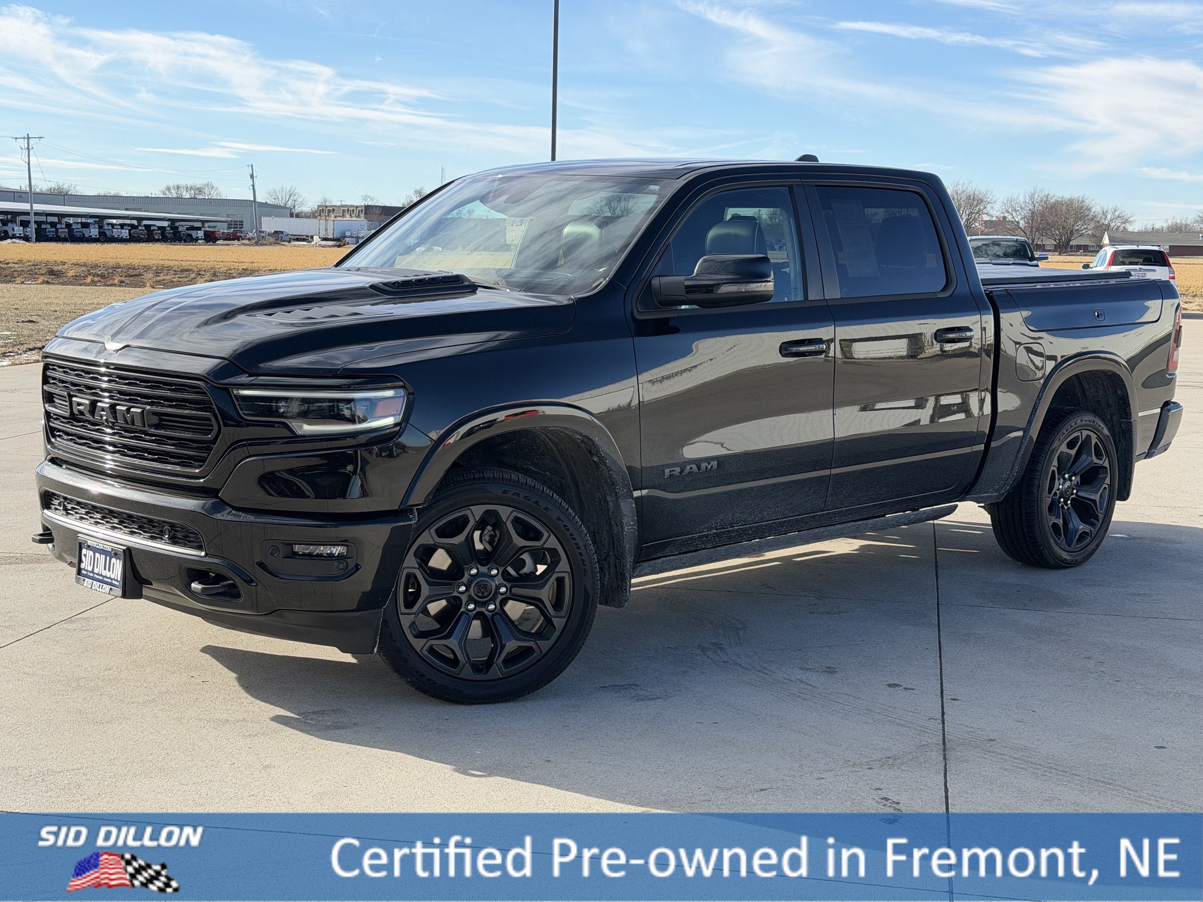 2023 RAM Ram 1500 Pickup Limited's photo