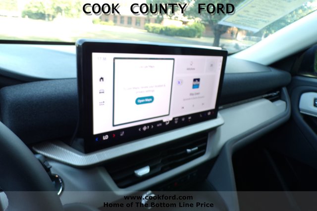 2025 Ford Explorer photo 15